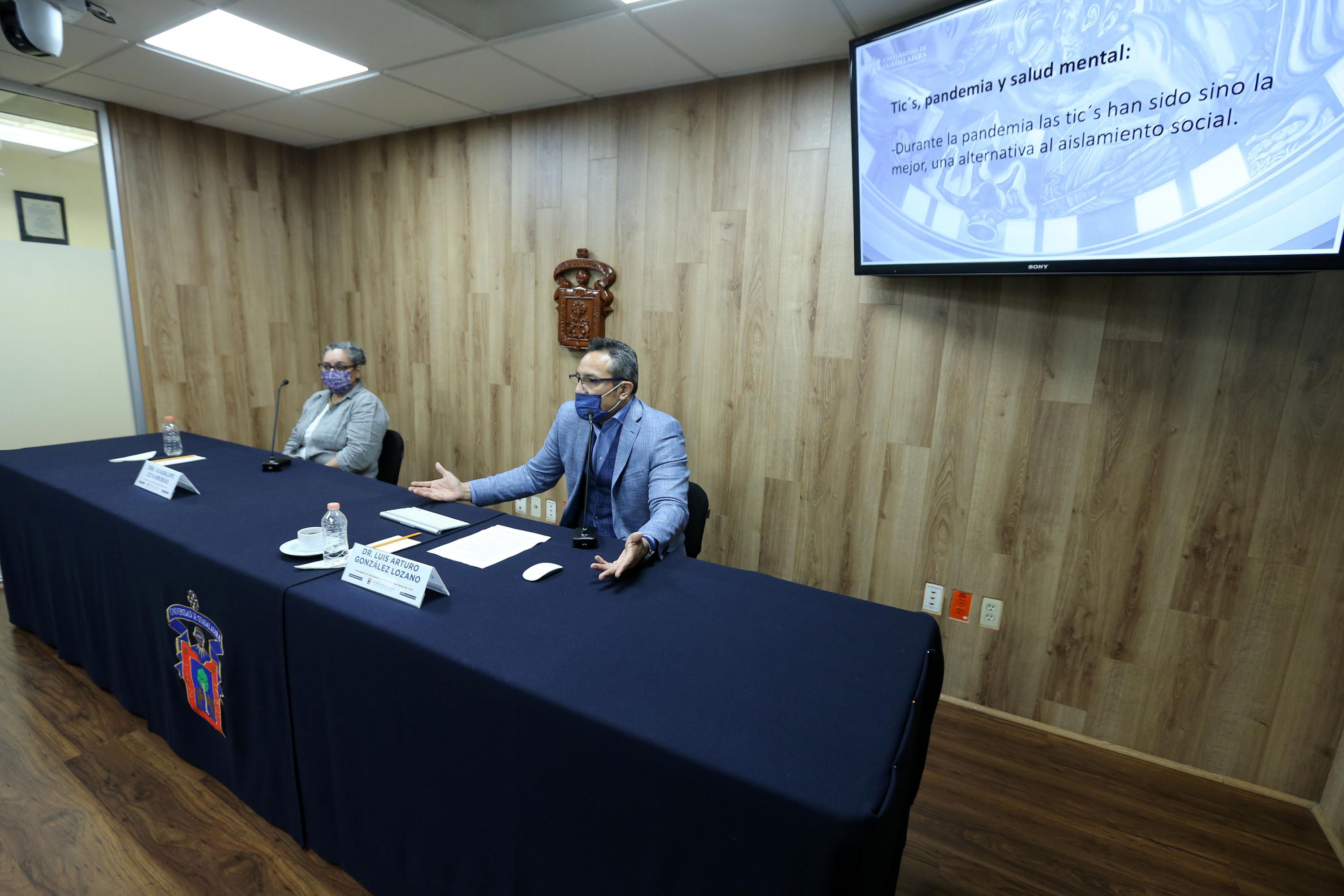 Enfrentan especialistas desafíos ante el futuro de la atención psicológica en línea