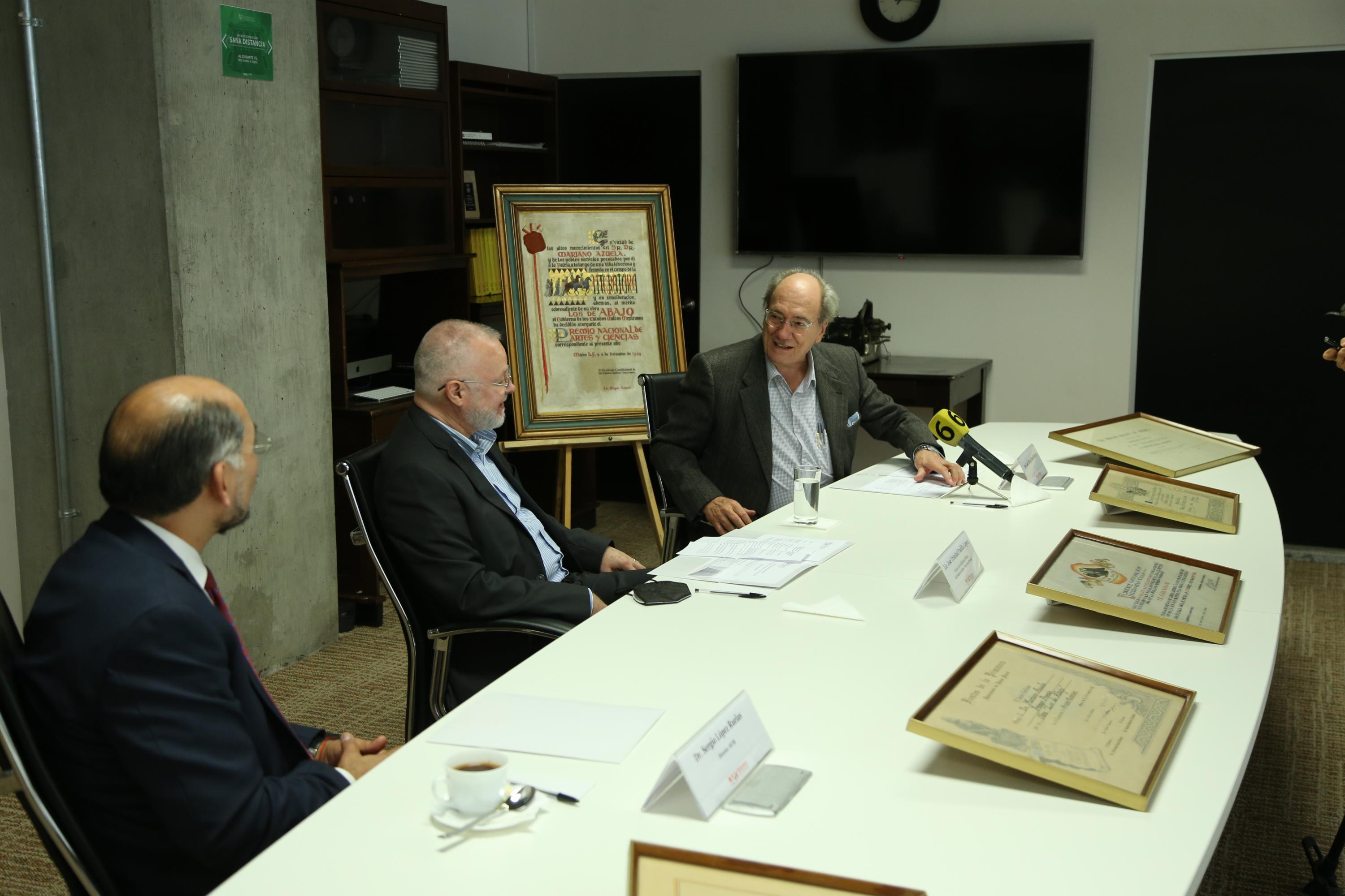 Documentos de Mariano Azuela son donados a la BPEJ